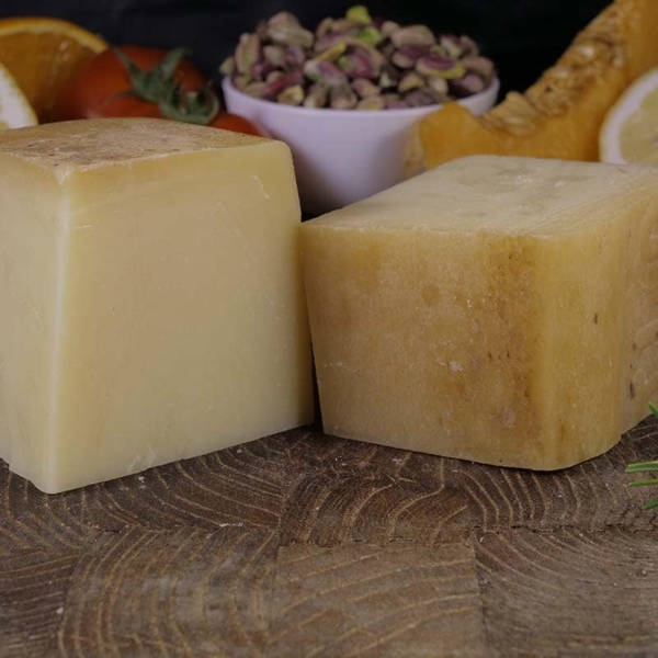 caciocavallo stagionato