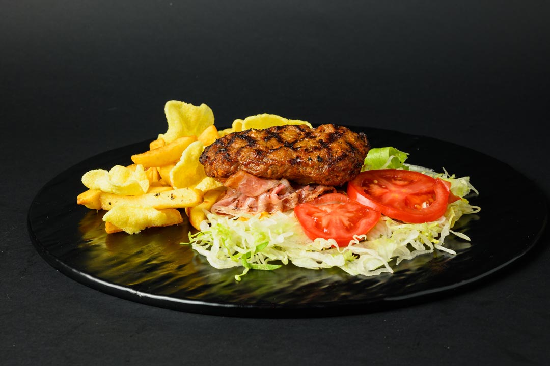 hamburger texano al piatto
