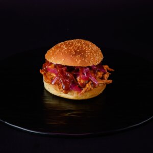 Panino pulled pork e cipolla caramellata