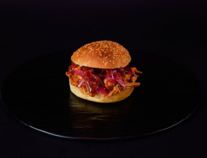 Panino pulled pork e cipolla caramellata
