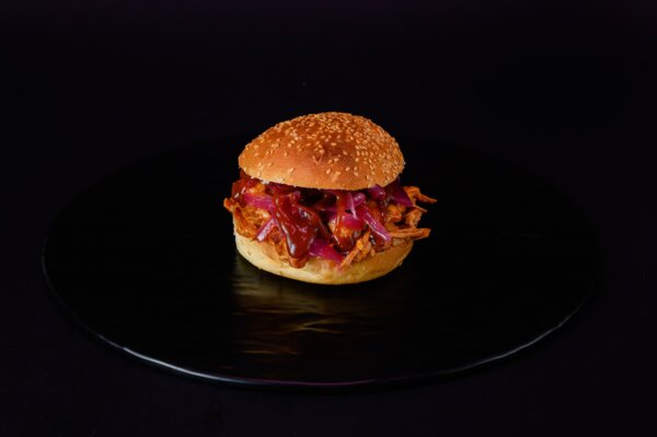 Panino pulled pork e cipolla caramellata