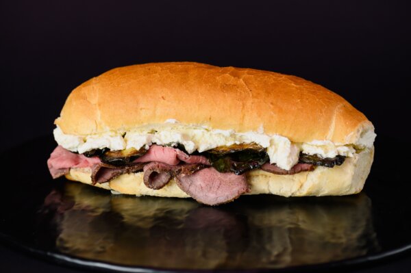 panino con roastbeef, Philadelphia e zucchine grigliate